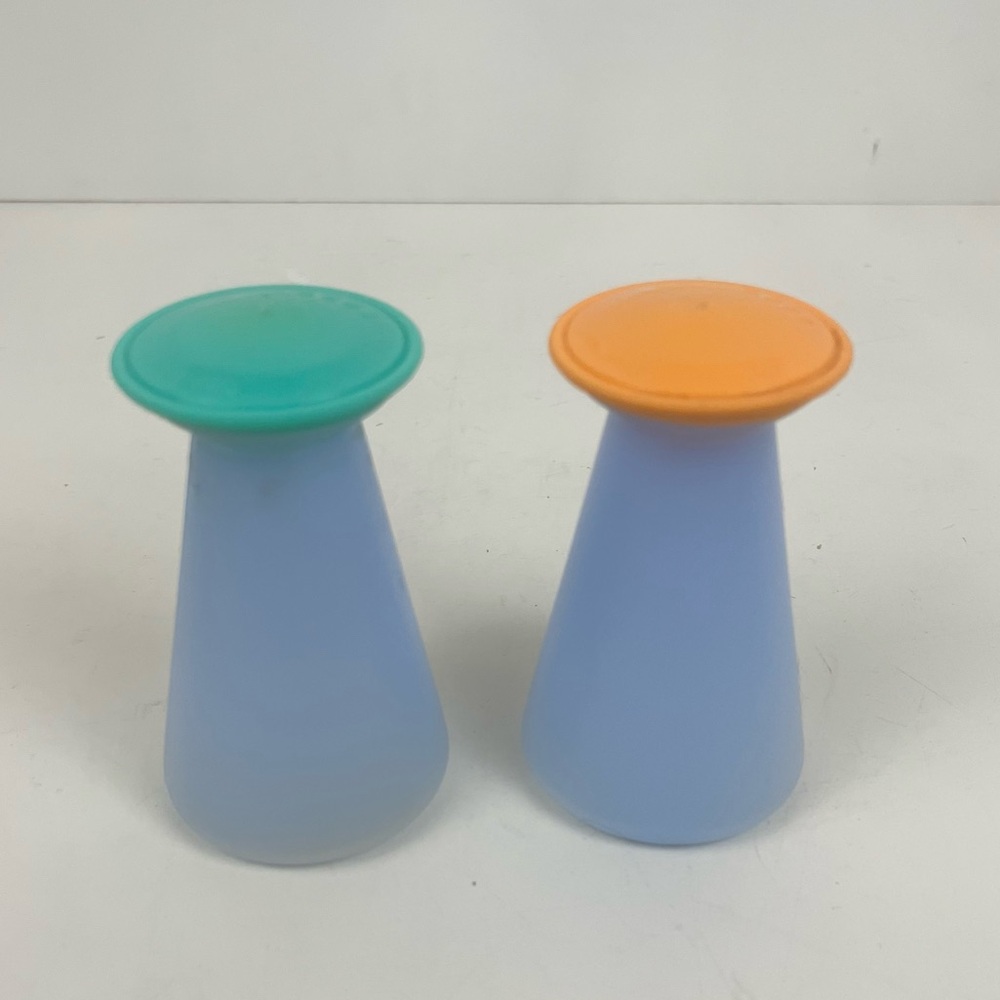 Vintage Tupperware Impressions Salt and Pepper Shakers Green Orange Blue Set - Picture 3 of 16
